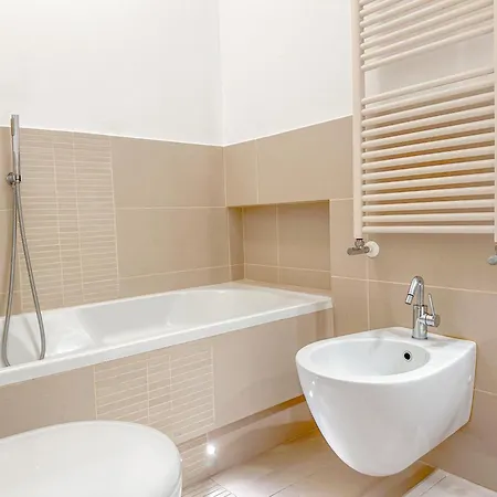 Montenapoleone Luxury アパート