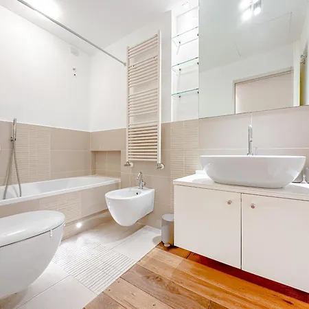 Montenapoleone Luxury * ミラノ