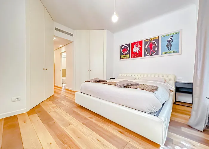 Montenapoleone Luxury Apartament *