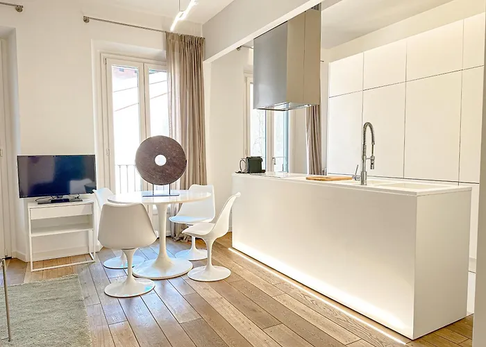 Apartament Montenapoleone Luxury *