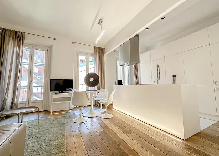 Apartament Montenapoleone Luxury Mediolan