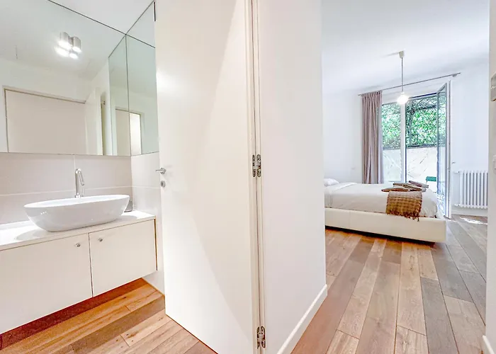 Apartament Montenapoleone Luxury Mediolan