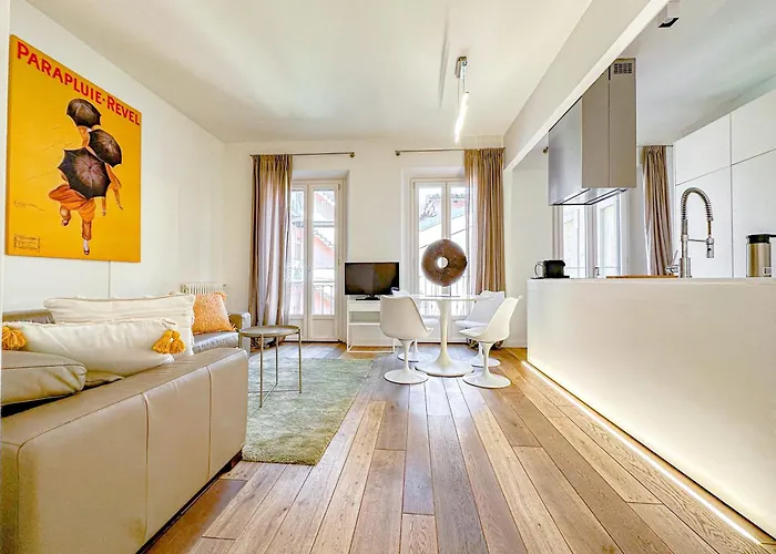 Montenapoleone Luxury Mediolan