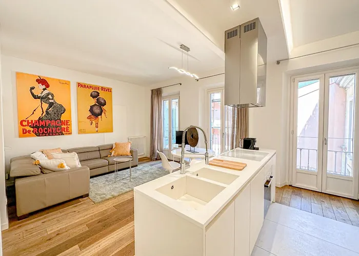 Montenapoleone Luxury Apartament